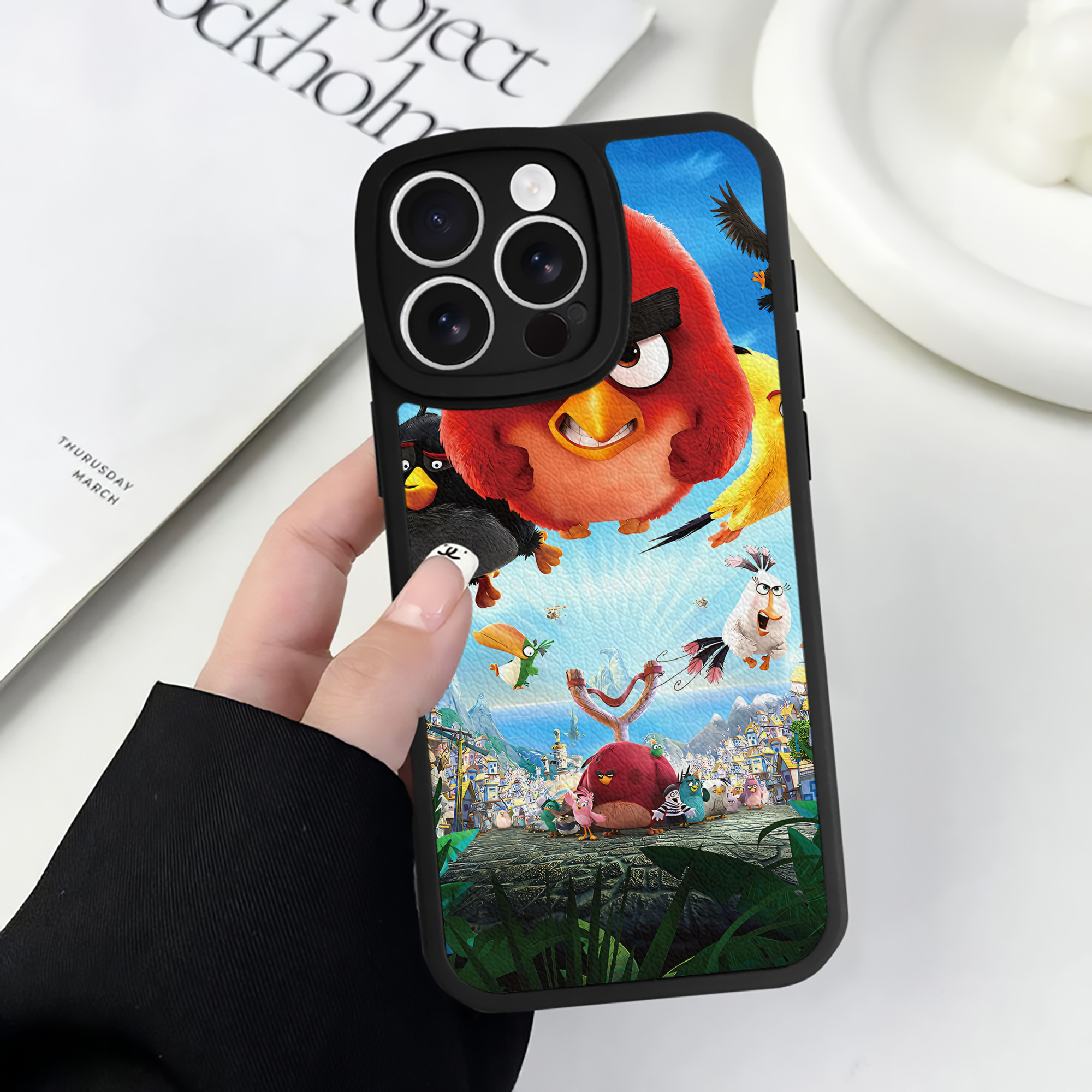 （画像用） Angry Birds アングリーバード 【iPhone 16シリーズ対応】シリコンスマホケース（レザー調） 材質：シリコン